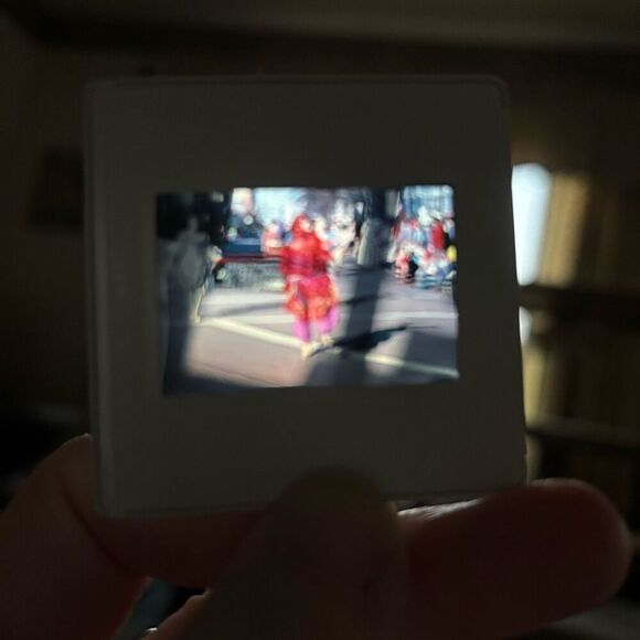 Bi-Folkal Productions Open For Christmas Slide Show - Picture 3 of 6